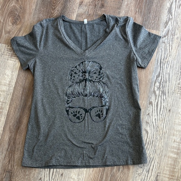 Tops - 🐾🐶 Charcoal Women's V-Neck Tee with Graphic